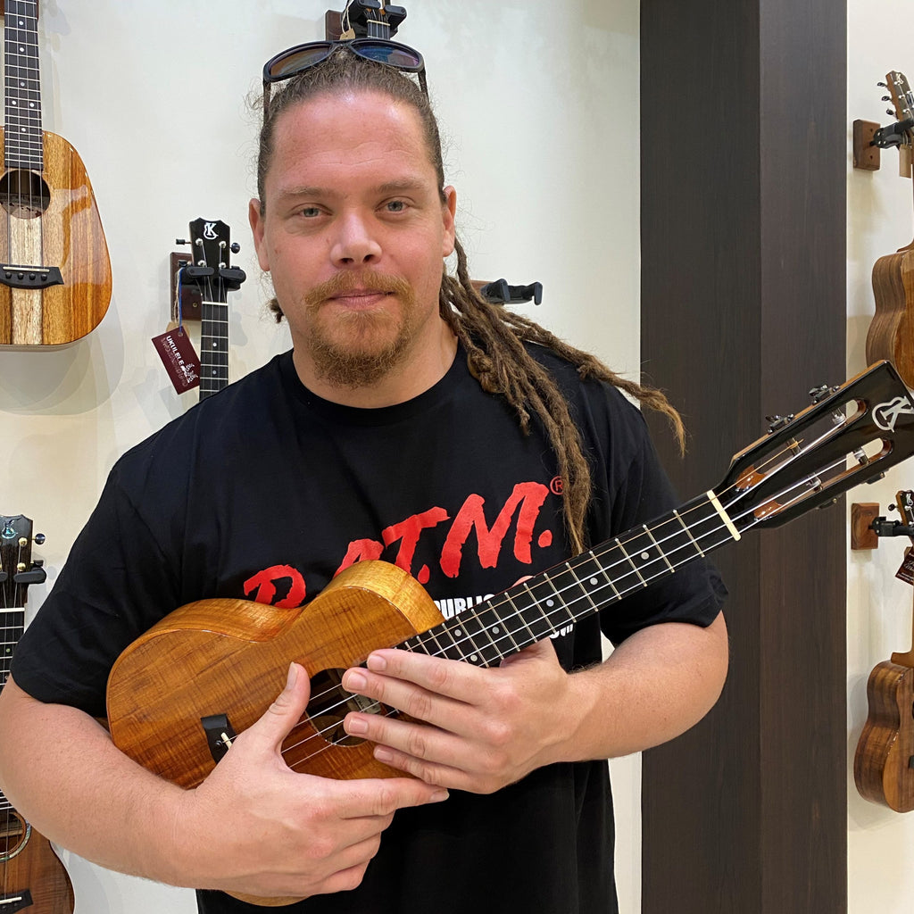 Zion Thompson of The Green plays a KSR Super Tenor Master ?ukulele